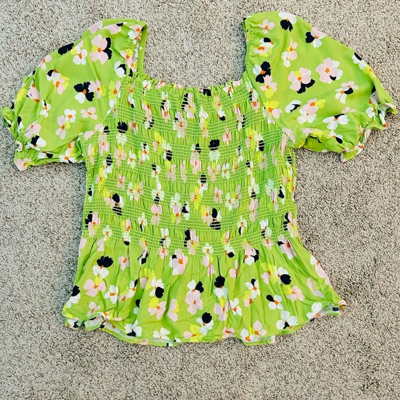 NWOT womens top by Scoop - Picture 2 of 4